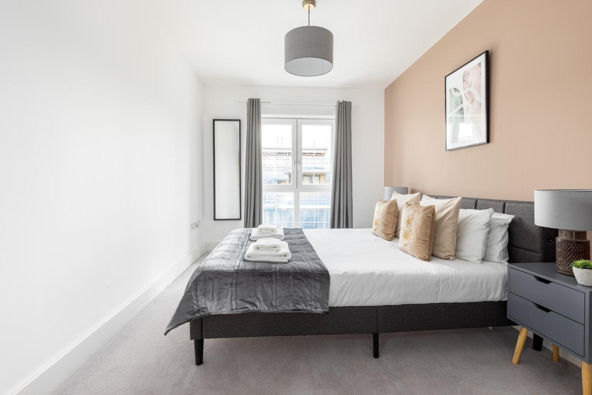 The Bridge Apartment London Exterior photo